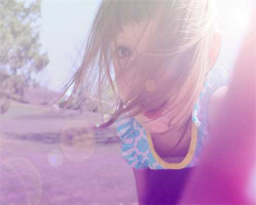 供卵自怀三胎-amh值为1还有几年绝经？amh值与绝经年龄的关系